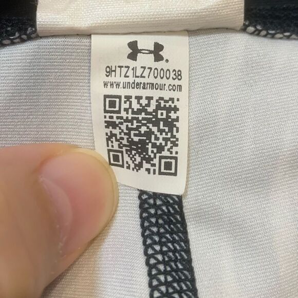 $5 add on item, Under armor heat gear compression capris sz L - Picture 9 of 13